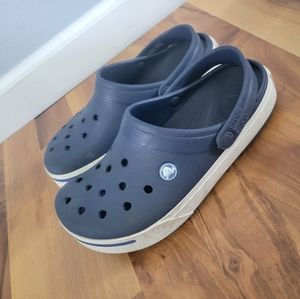 Crocs size 5 Mens 7 Womens